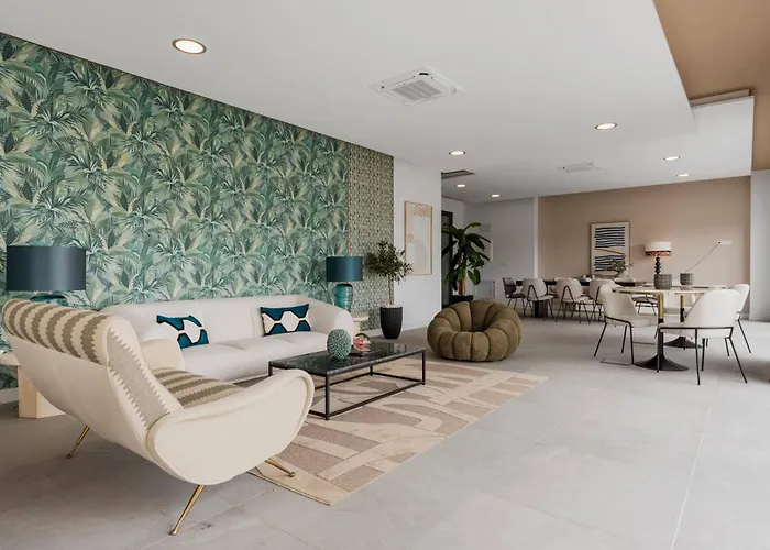 Casa Oasis Garden & Bbq エステポナ